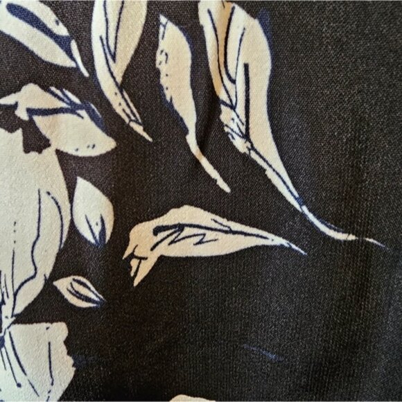 SHEIN Clasi Plus Floral Print Puff Sleeve Blouse 4X - Picture 9 of 10